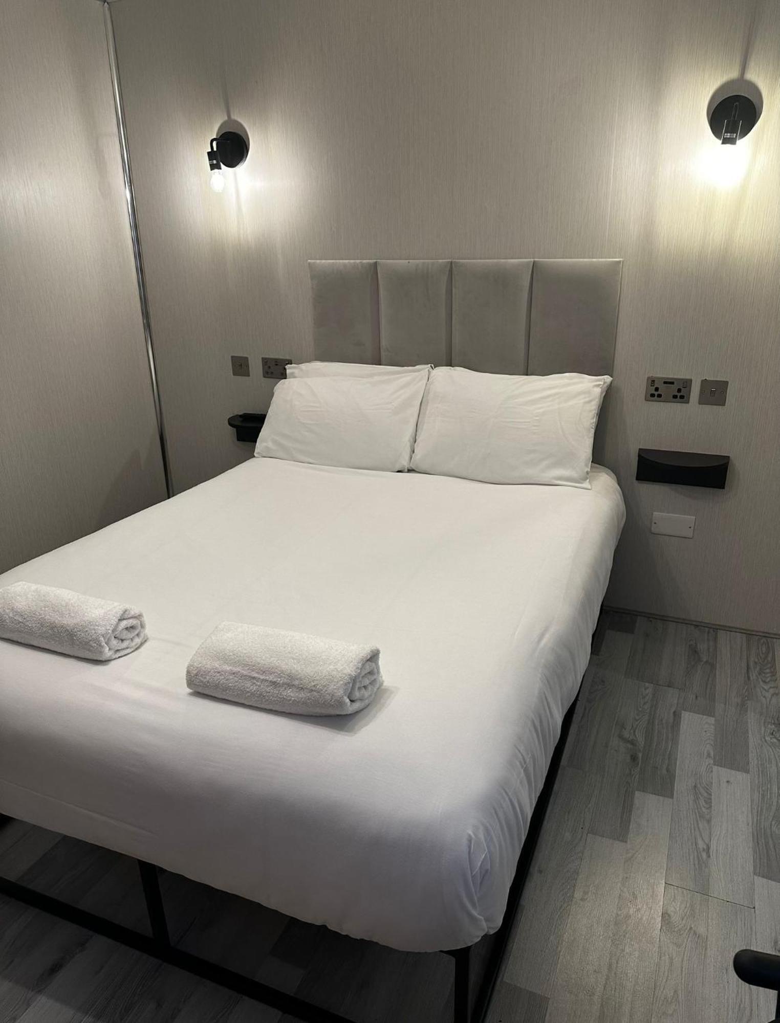 Apartment Fb4-spacious Basement Near Hyde Park London